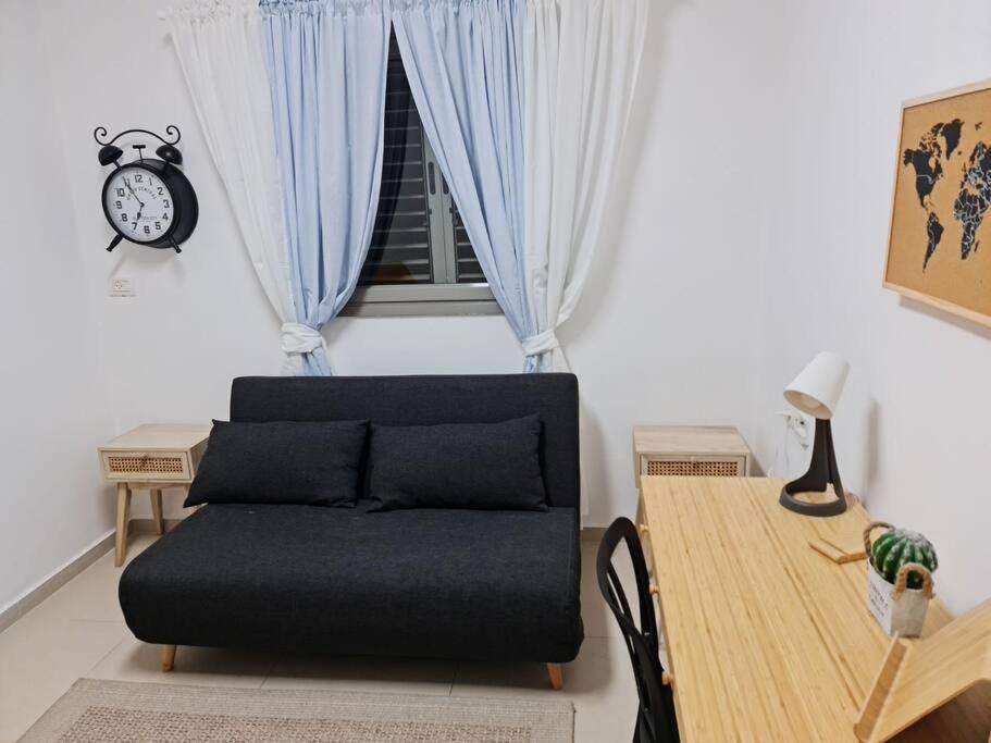 Apartamento מרחק נגיעה בתקווה Petach Tikva Exterior foto