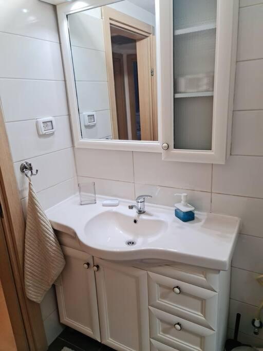 Apartamento מרחק נגיעה בתקווה Petach Tikva Exterior foto